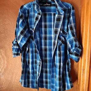 Airwalk Blue and Black Plaid Button-Down Shirt